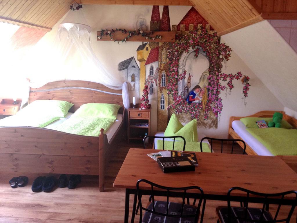 Gästezimmer Am Märchenbrunnen Gasthof 3*