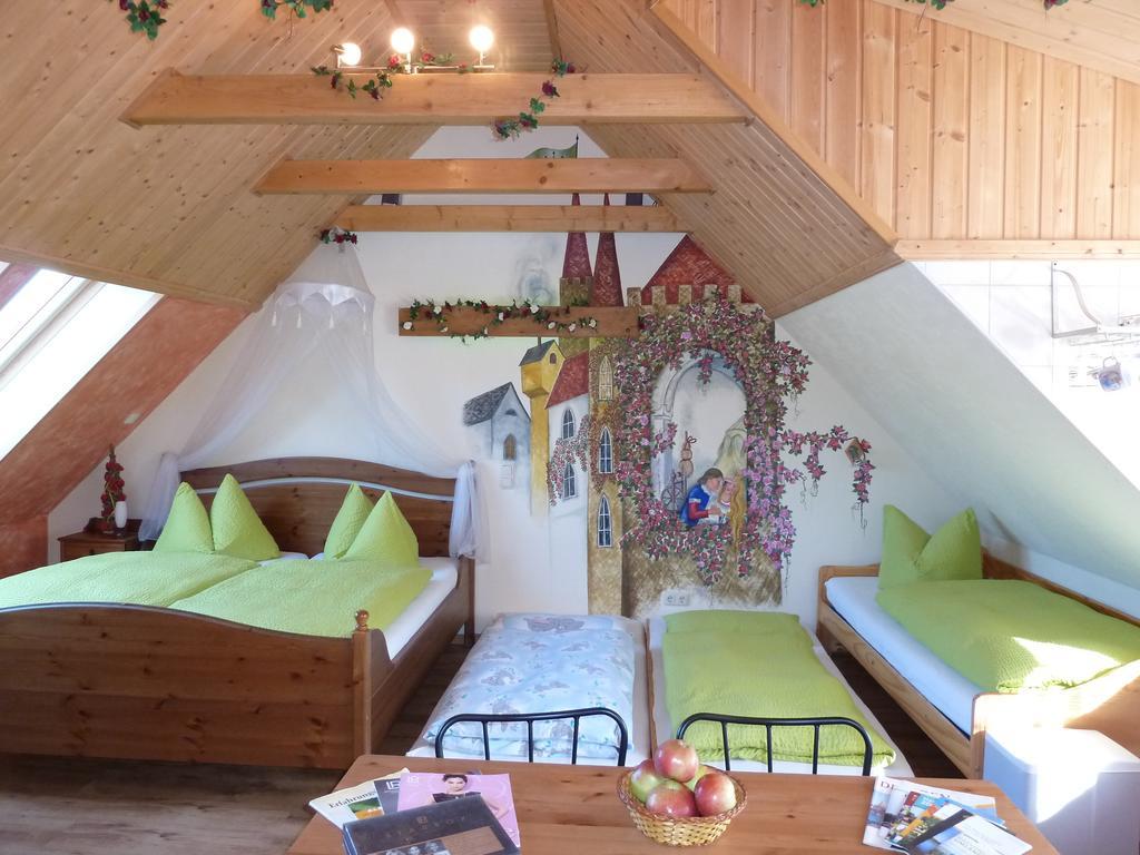 Gästezimmer Am Märchenbrunnen Gasthof Dresden